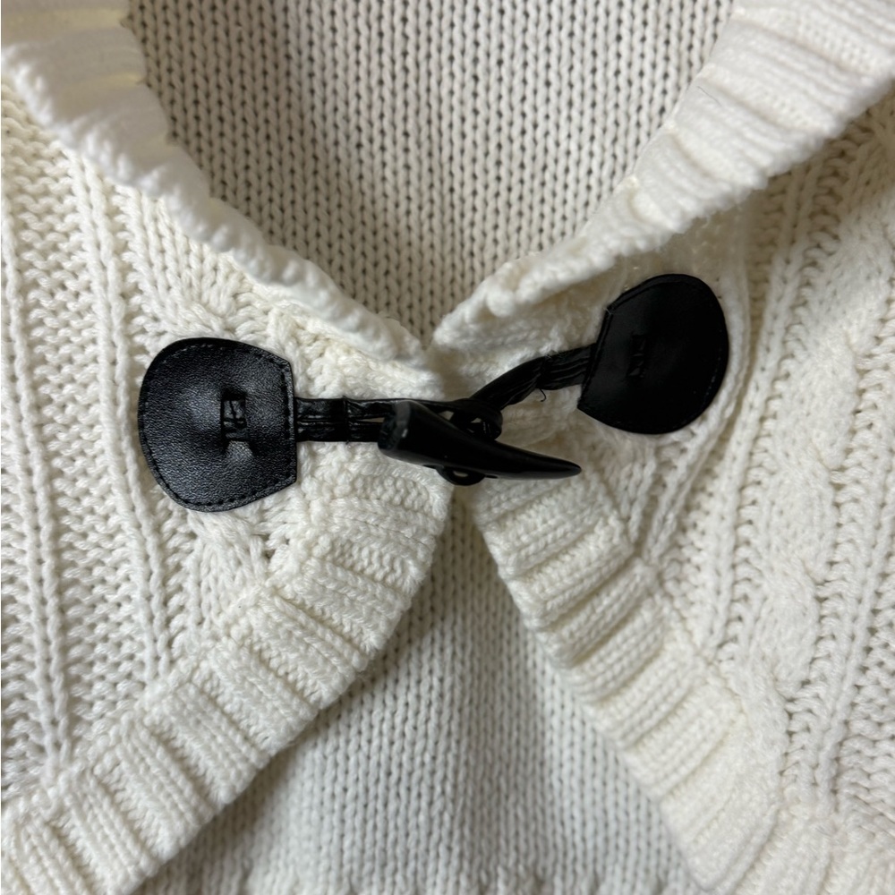 Arizona Jean Company White Ribbed Knit Poncho| Medium - Picture 6 of 10